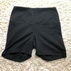 EUC Yogalicious Lux Biker Shorts Size S